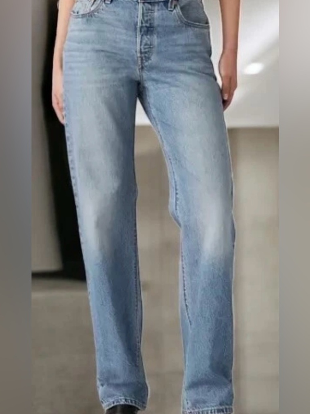 Levi's 501 90's Lightweight Women's Jeans, Size 28/30 Button
